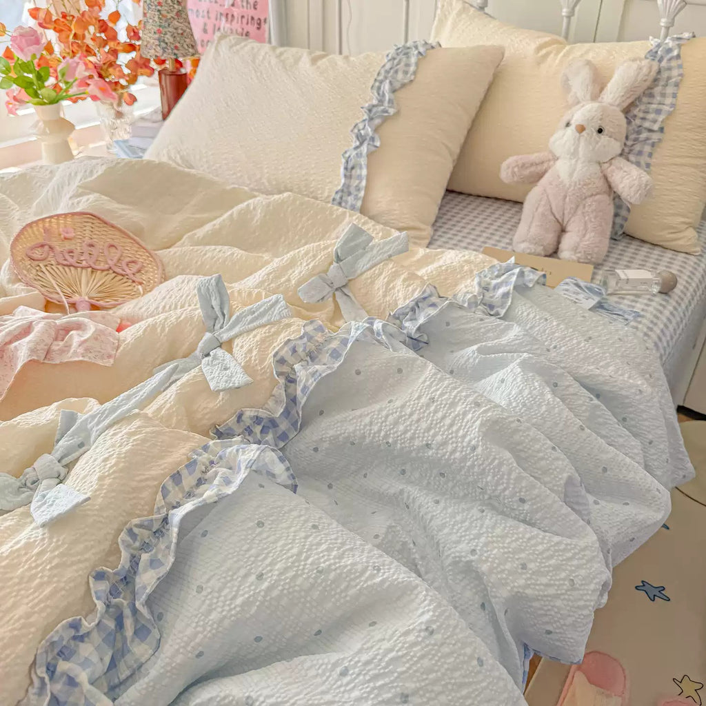 Alice in Wonderland FeatherCool™ Allergy-Free Comforter