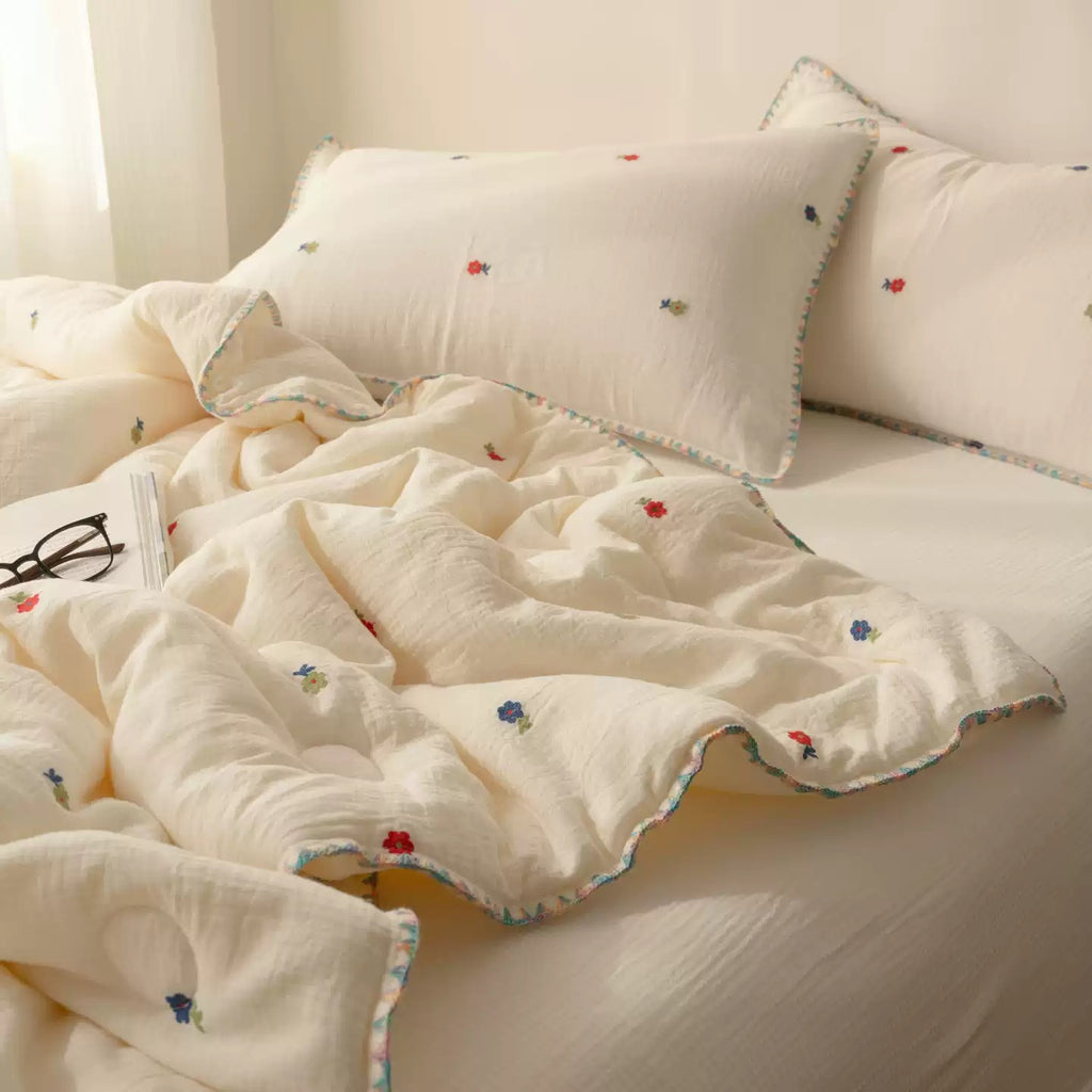 Camellia FeatherCool™ Allergy-Free Comforter