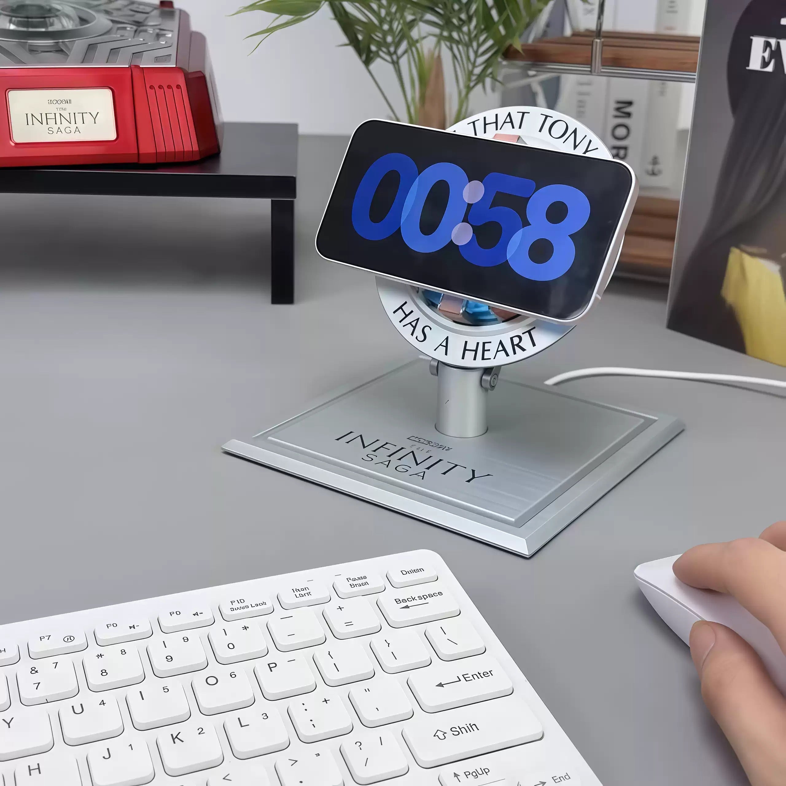 Iron Man Reactor Magnetic Wireless Charger