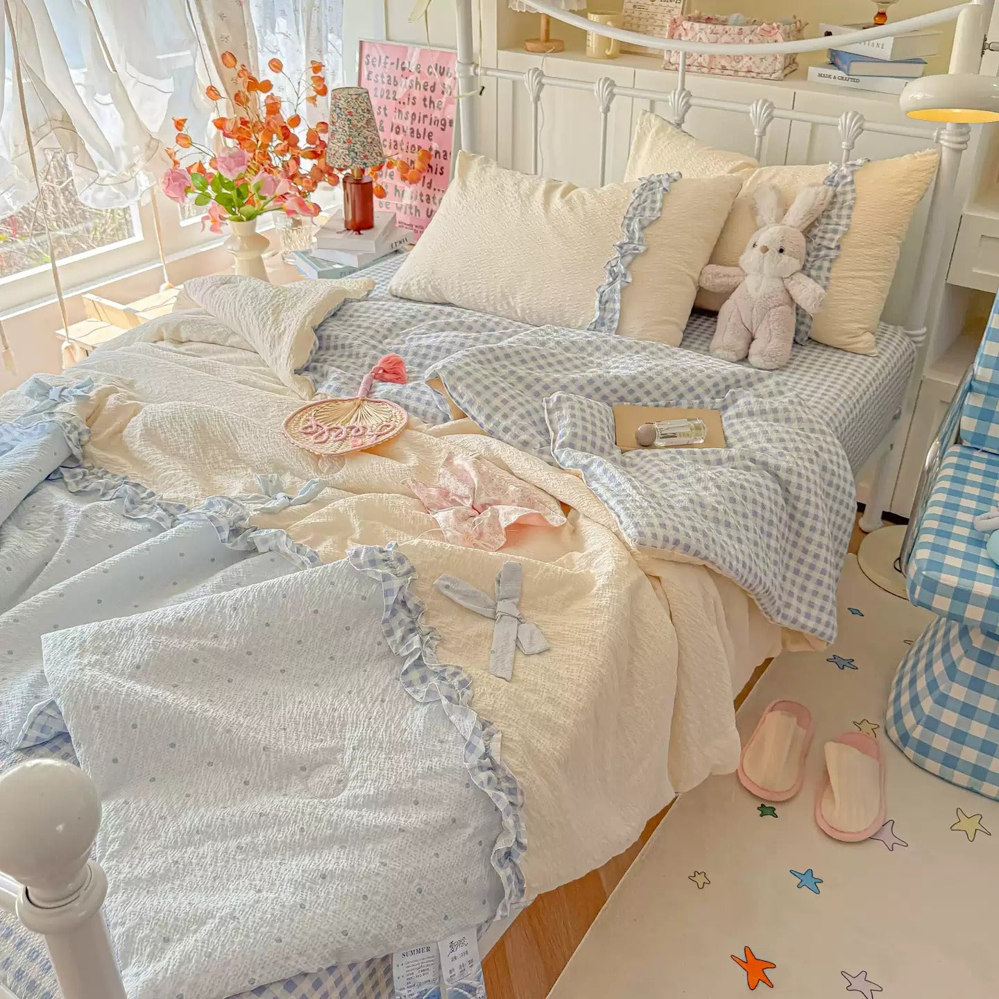Alice in Wonderland FeatherCool™ Allergy-Free Comforter