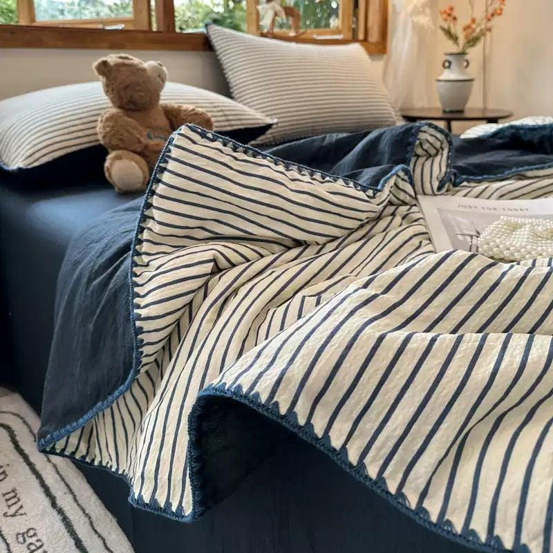 Coastal Tides FeatherCool™ Allergy-Free Comforter