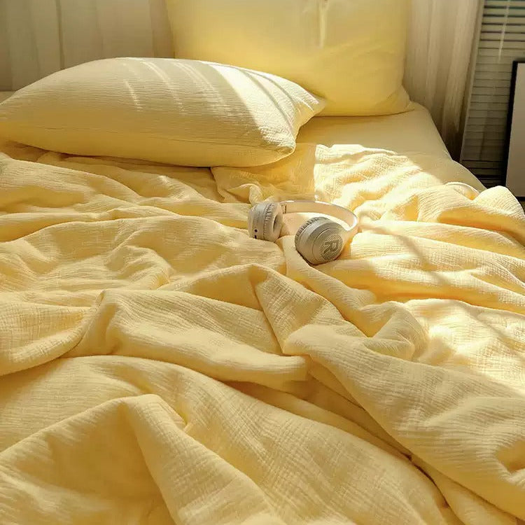 Bumblebee FeatherCool™ Allergy-Free Comforter