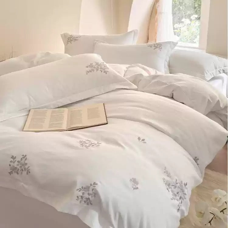 Winnie's Garden LiquidTwill™ Satin 4-in-1 Quilt Cover Set