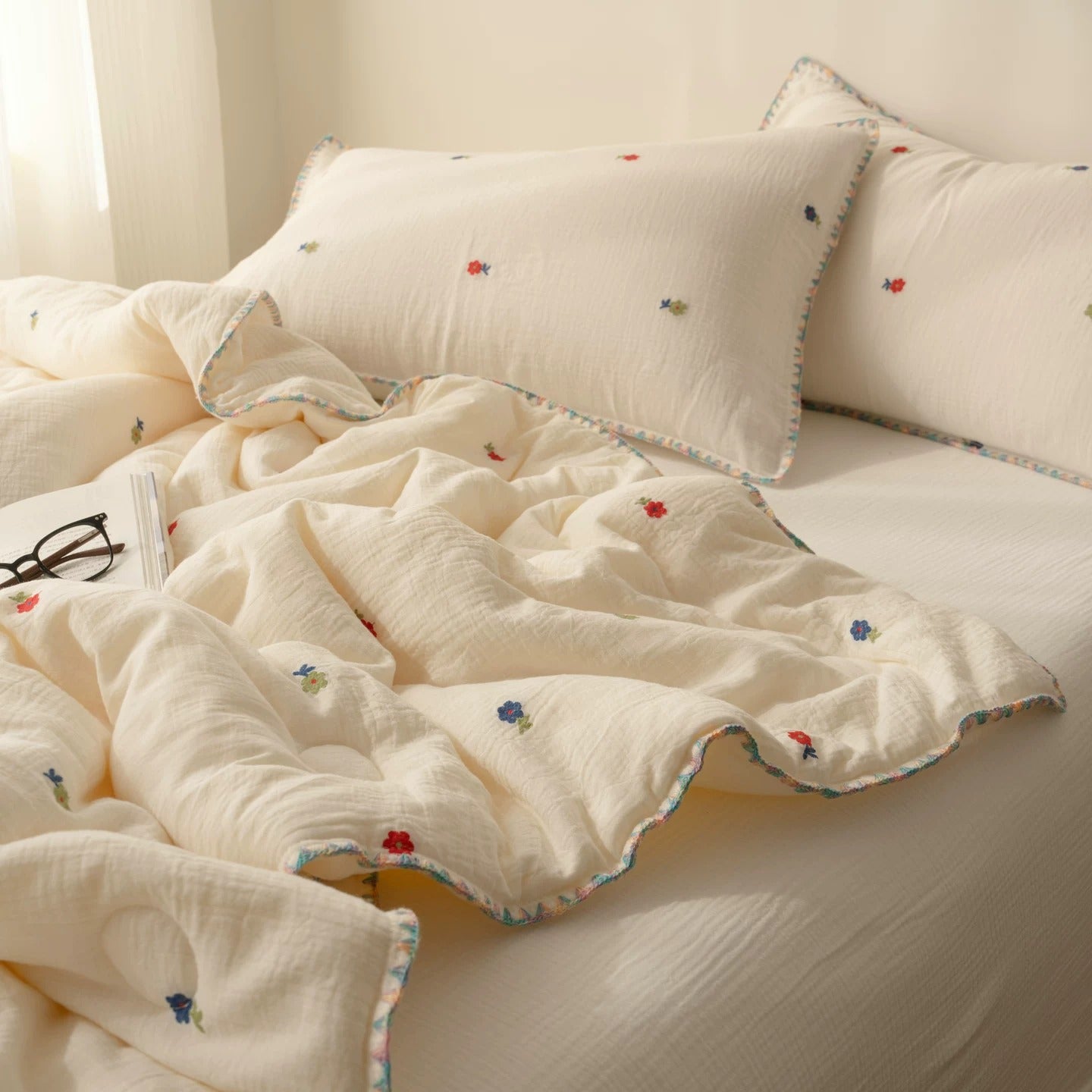 Camellia FeatherCool™ Allergy-Free Comforter